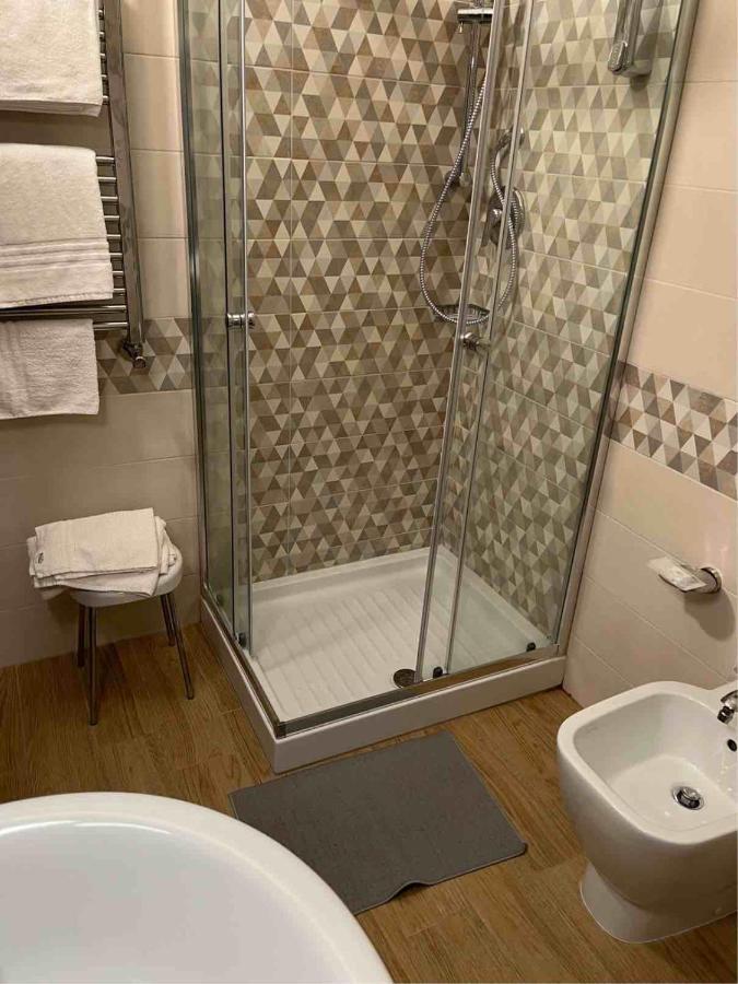 Pisani Hotel San Nicola La Strada Luaran gambar