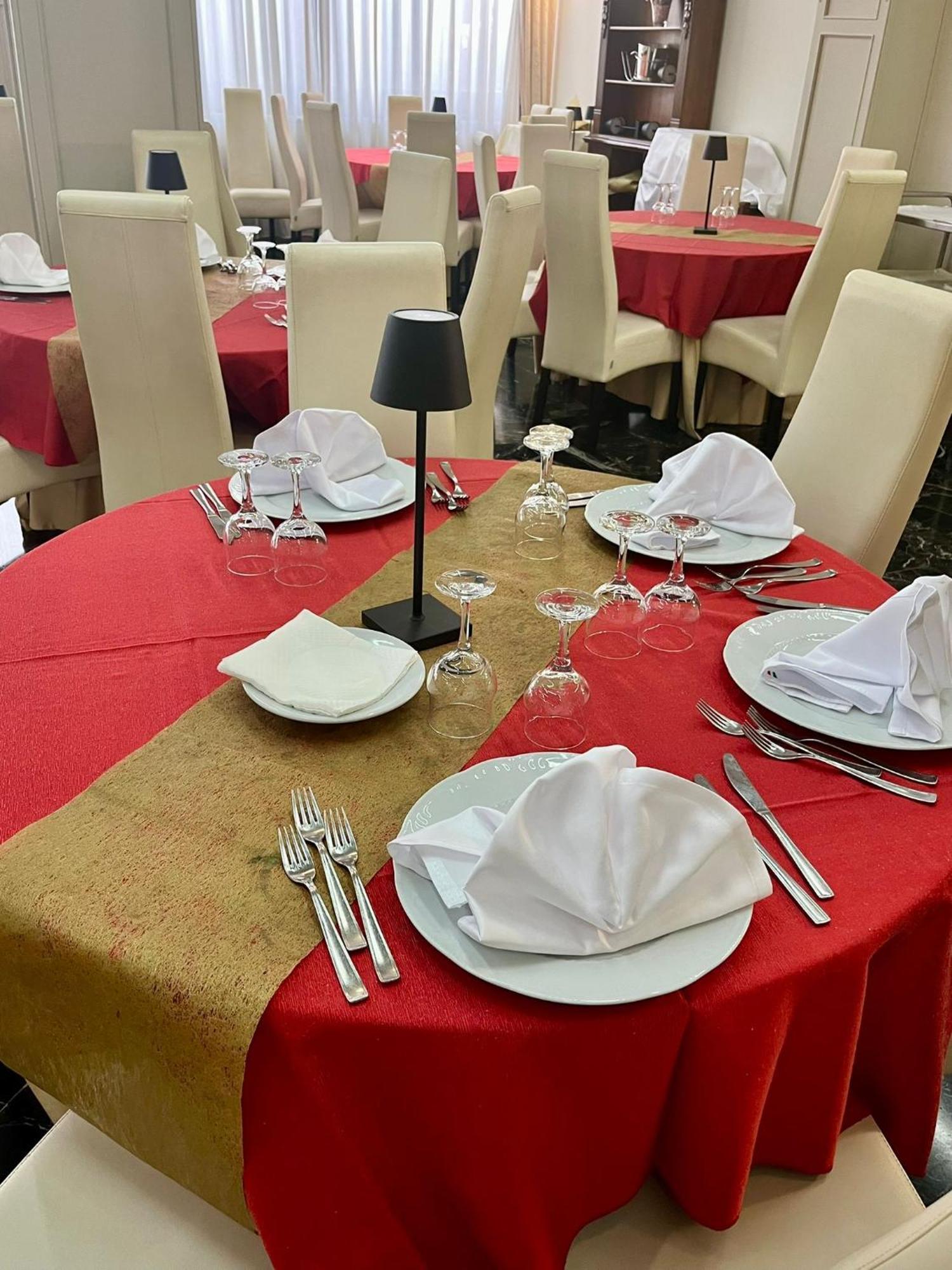 Pisani Hotel San Nicola La Strada Luaran gambar