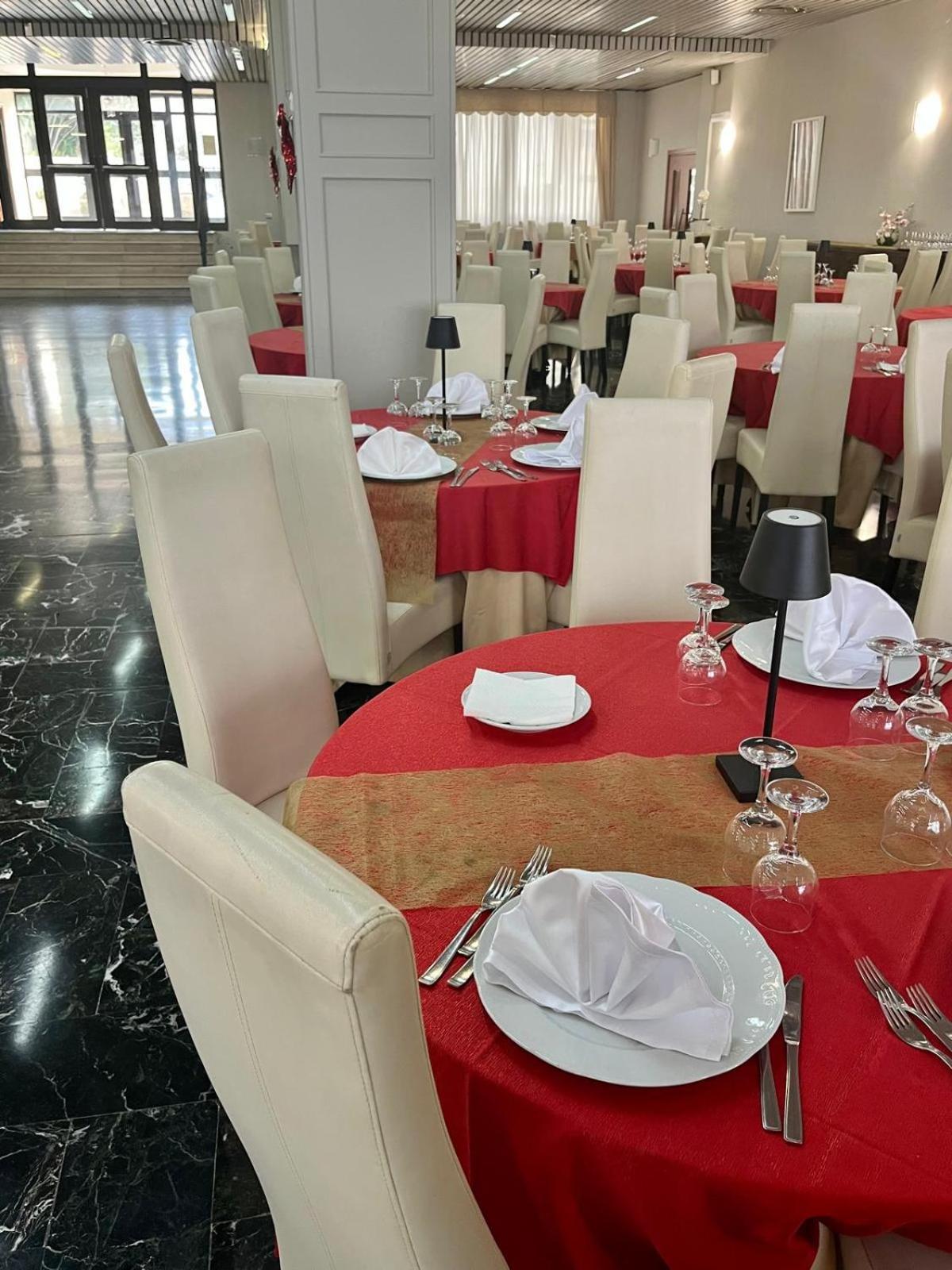 Pisani Hotel San Nicola La Strada Luaran gambar