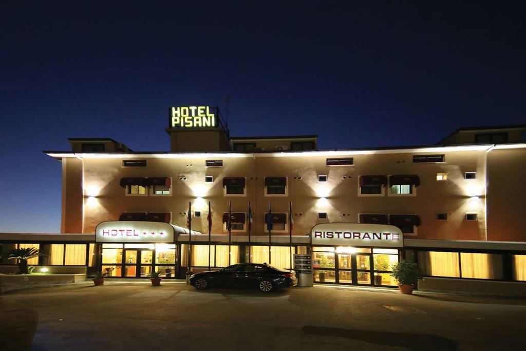 Pisani Hotel San Nicola La Strada Luaran gambar